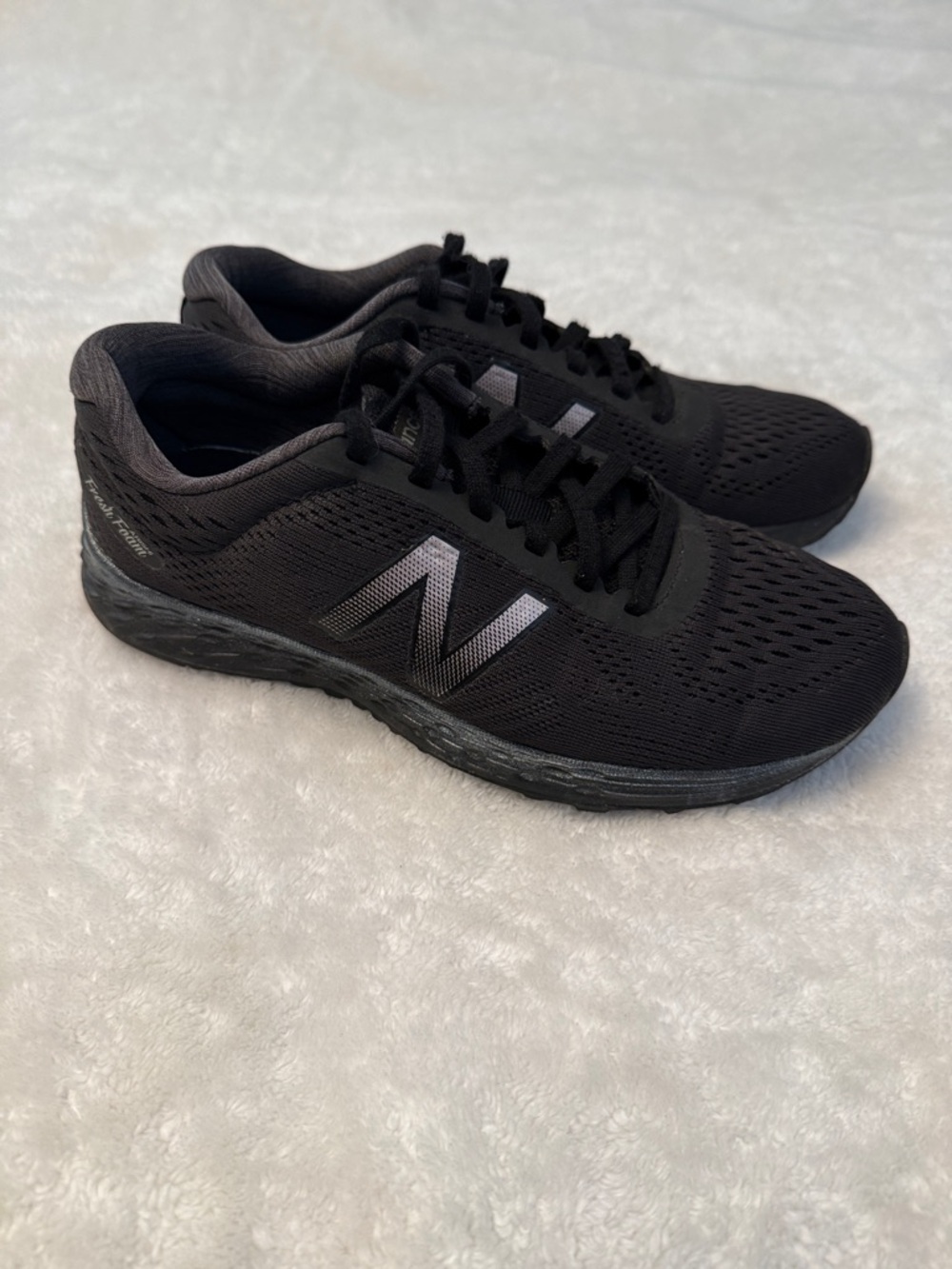 New Balance Women’s Black and Gray Lightweight Sneakers